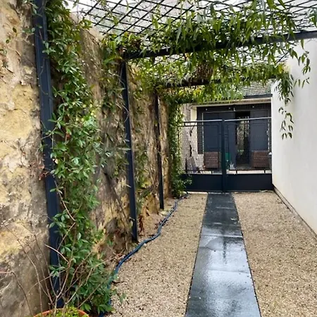 شقة Studio Avec Jardin Clos Et Wifi A *